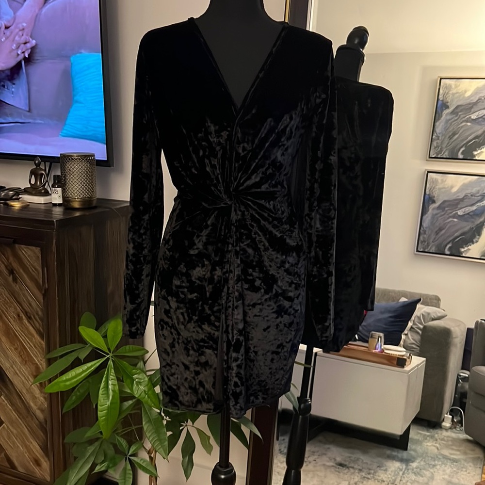 Missguided Twist Front Dress - Black Velvet - Size 6